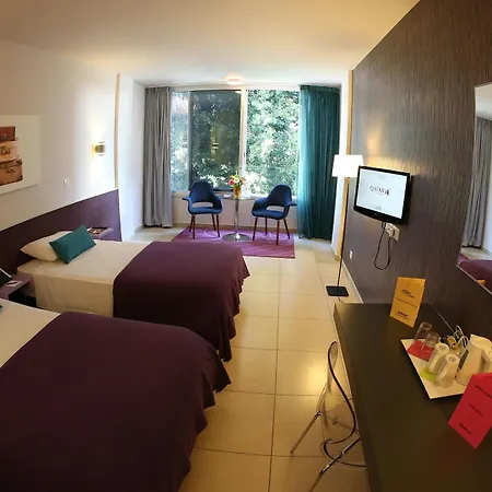 Altius Boutique 4* ניקוסיה