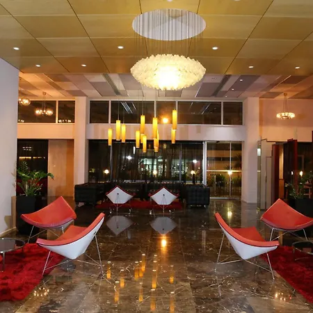מלון Altius Boutique