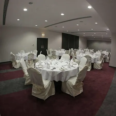 Altius Boutique מלון