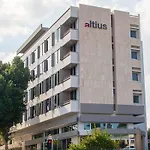 Altius Boutique