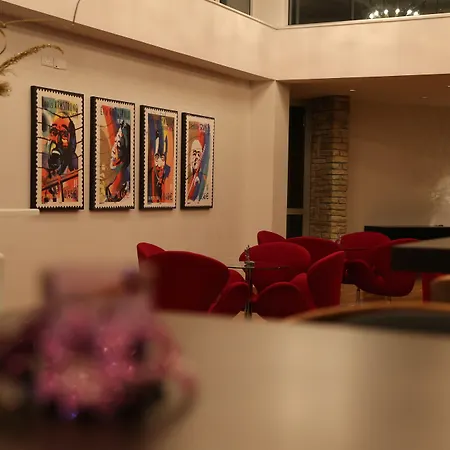 Altius Boutique Готель