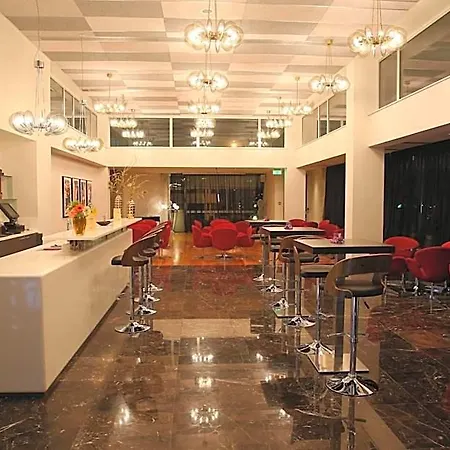 Altius Boutique 4*