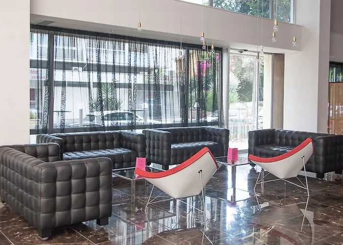 Altius Boutique מלון